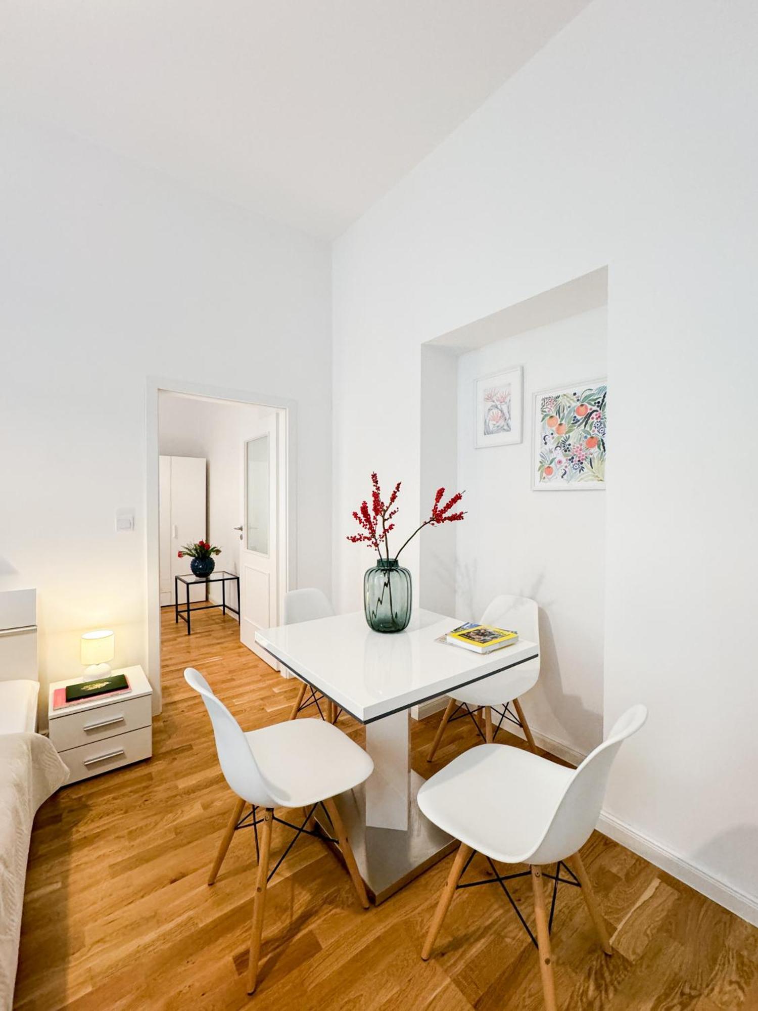 Turnkey I Wenceslas Square Apartments Praga Camera foto